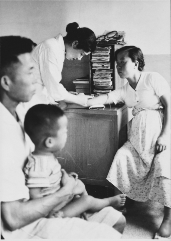 1958년 건국대 민중병원 진료소