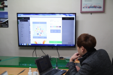 디엘마케팅&컴퍼니는 소셜커머스의 경험을 바탕으로 기업들의 e-커머스를 활용한 컨설팅 및 홍보 전략을 추진하고 있다