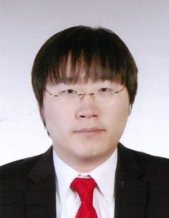 건국대학교는 물리학부 김학성 박사 등 공동 연구팀이 처음으로 밝혀낸 꿈의 소재 그래핀의 발광 특성에 관한 연구성과가 최근 세계에서 가장 얇은 광원 기록으로 기네스북에 공식 등재됐다