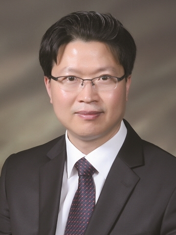 한국경영법률학회가 17일 건국대에서 열린 동계학술대회 및 정기총회에서 최병규 건국대 교수를 신임 학회장으로 선출했다