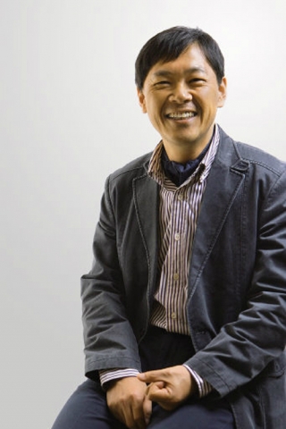 건국대학교 문학인 모임인 건국문학회는 제1회 김건일문학상 수상자로 곽효환 시인을 선정했다