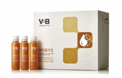 바이탈뷰티가 탱탱하고 촉촉한 피부를 위해 숙면을 도와주는 나이트 리페어 기능을 강화시킨 슈퍼콜라겐을 업그레이드 출시했다