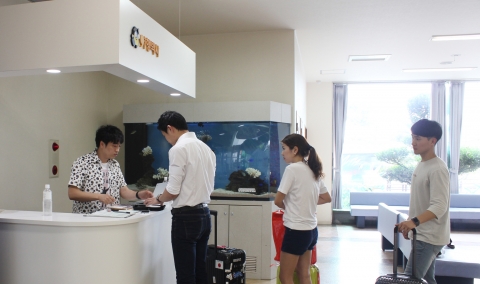 여행박사가 오키나와 자유여행객들을 위해 여행박사 고객 전용 도요타 렌터카 카운터를 신규 오픈했다