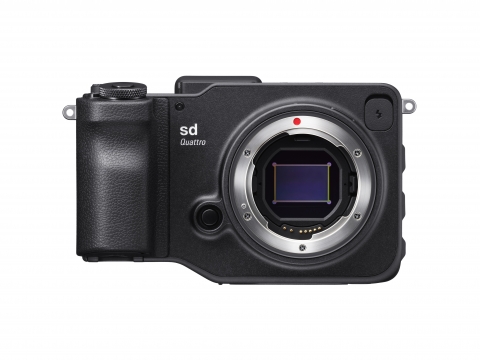시그마 공식 수입원 세기P&C은 시그마에서 포베온 X3 다이렉트 이미지 센서를 탑재한 높은 이미지 품질의 렌즈 교환식 디지털 카메라 SIGMA sd Quattro를 출시한다고 24일 밝혔다