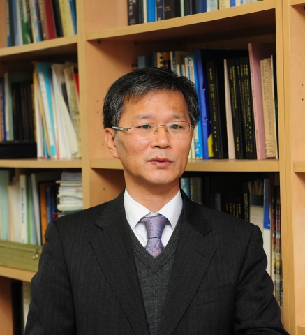 건국대학교 동물생명과학대학 줄기세포재생생물학과 김진회 교수