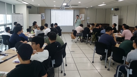 부산사회복무교육센터가 사회복무요원들의 동기부여를 위한 특강을 실시하였다