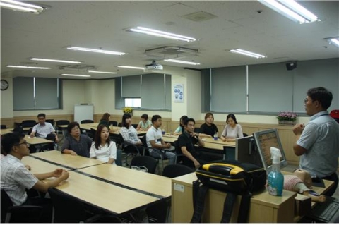 서울사회복무교육센터가 지역사회복지기관 종사자 재난안전 및 심폐소생술 교육을 실시한다