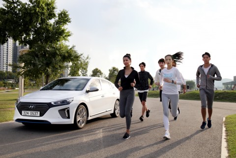 현대자동차가 마음껏 달리며 사회공헌도 할 수 있는 온·오프라인 연계 러닝 캠페인 아이오닉 롱기스트 런(IONIQ LONGEST RUN) 을 개최한다