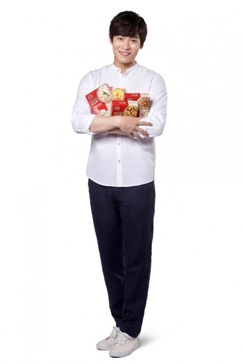 CJ제일제당이 7월 말 출시한 반조리 간편식 백설 쿠킷(Cookit)이 신개념 간편식으로 주목받으며  출시 두 달 만에 누적 판매량 50만개를 넘어섰다