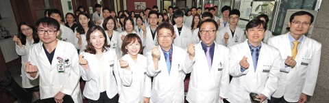 건국대학교 부속 동물병원이 6일 동물병원의 경영 방향성 확립과 동물 의료 서비스 향상을 위해 전 의료진과 직원들이 참석한 가운데 비전 선포식을 가졌다