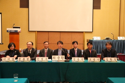 한국여성건강 및 골다공증재단-대한골다공증학회가 이차골절 예방시스템 구축 위한 정책토론회를 개최했다