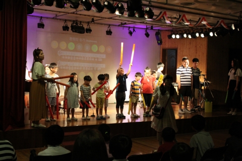 부암뮤직소사이어티가 진행한 찾아가는 클래식음악극 예술여행 초대장아 어디있니 공연