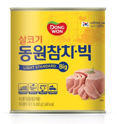 동원F&B가 소형 음식점에서 알뜰하게 사용할 수 있는 800g 단량의 살코기 참치캔 동원참치 빅을 출시했다
