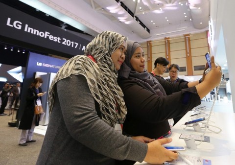 LG전자가 6일부터 8일까지 제주국제컨벤션센터에서 LG 이노페스트를 열고 올해 전략 제품 100여 종을 선보였다