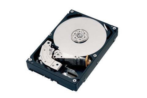 도시바가 3.5인치 폼 팩터 MG05 시리즈의 엔터프라이즈급 용량 8테라바이트 HDD MG05 시리즈를 출시했다