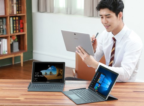 삼성전자가 19일 새로운 개념의 윈도우 태블릿 갤럭시 북을 국내에 출시한다