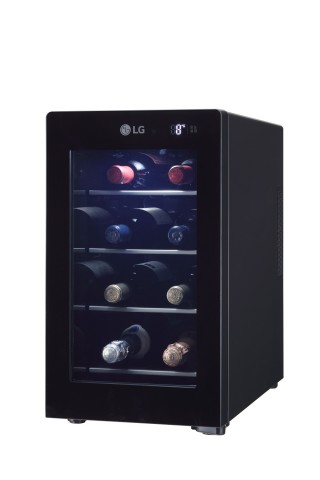 LG전자 소형 와인냉장고 LG 와인셀러 미니가 최근 한 달 동안 국내 판매량 1천대를 넘어섰다