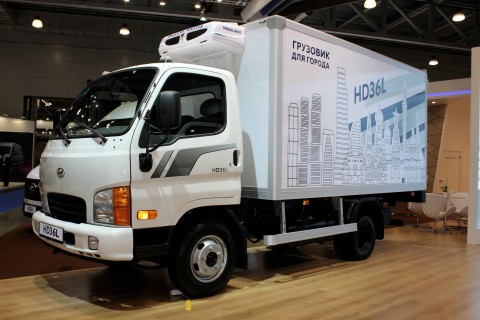 현대자동차가 4일 러시아 모스크바에서 열린 2017 모스크바 국제상용차 전시회에서 수출 전략형 중소형 트럭 HD36L을 세계 최초로 공개했다