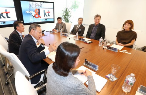 KT가 협업으로 글로벌 인공지능 서비스를 선보인다