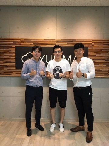 윈마이 CEO 왕양(사진 가운데)와 윈마이코리아 CEO 이경규(사진 왼쪽 첫 번째)