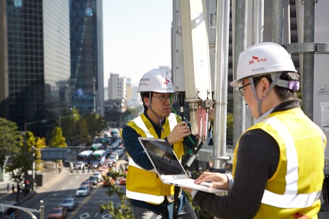 SK텔레콤이 25일 미국 시애틀에서 열리는 NGMN포럼에서 5G 상용화 핵심 기술의 연구 결과를 공개하고 5G 조기 상용화를 위한 청사진을 제시한다