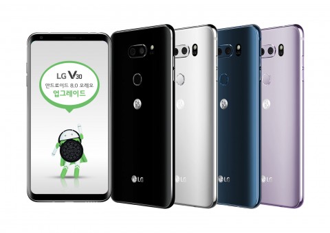 LG전자가 26일 전략 프리미엄 스마트폰 LG V30의 운영체제를 안드로이드 8.0 오레오로 업그레이드한다