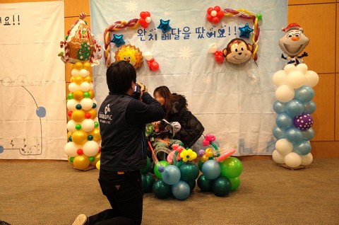 세기P&C가 2017년 12월 26일 서울 강남구 일원동에 위치한 삼성서울병원에서 주관하는 소아암 어린이 완치잔치 행사에 참여했다
