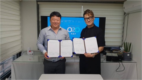 오투오컨티뉴엄(O2OPay) CEO Steve Kim(왼쪽)과 JD헤어 이재동 원장