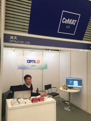 상해 물류 기술 및 운송 시스템 박람회 CeMAT 아시아에 참가한 옵티로 오수영 대표