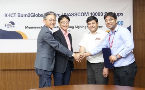 한국 기업의 성공적인 인도 진출을 돕고자 나스컴 10000 스타트업과 MOU를 체결한 본투글로벌센터