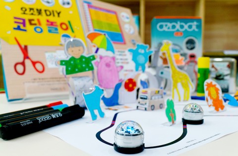 오조봇 DIY 코딩 놀이를 활용하여 할 수 있는 활동들은 창의융합교육인 STEAM 활동을 바탕으로 교육이 가능한 것이 특징이다