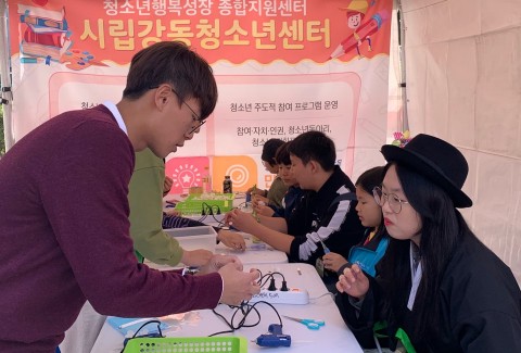 놀라운 토요일 서울 EXPO 꽃 머리핀 만들기 체험부스