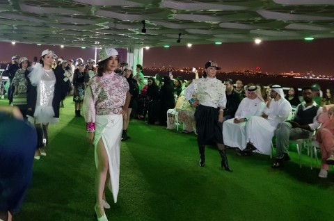 2020 두바이 패션쇼에 참가한 한국시니어스타협회 시니어모델