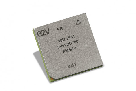 EV12DD700 평가 키트를 통해 엔지니어들은 올해 중으로 양산이 예정된 12.5GSamples/s EV12DD700의 핵심적인 운용 요소를 평가 할 수 있다