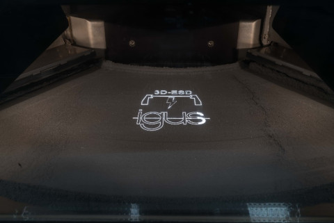 신제품 iglidur I8-ESD는 검정색 소재로 SLS 가공 시 후속 도장 작업이 필요 없다