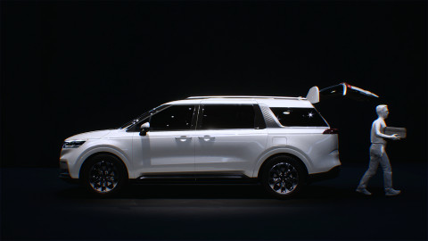 기아자동차 Carnival on AR