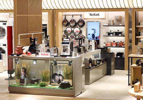 롯데백화점 명동 본점 8층 테팔 매장