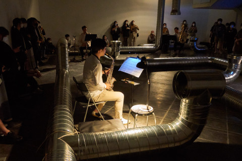 조영주 개인전 오프닝 퍼포먼스 ‘세 개의 숨’ 전경