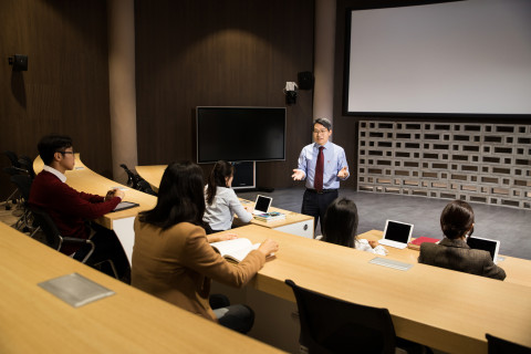 인촌관 원형스튜디오