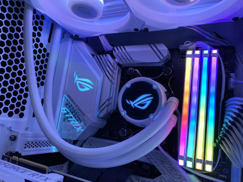 ROG STRIX LC 360 RGB WE
