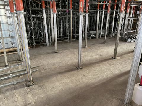 현장에 적용된 시스템 서포트 무선 하중 모니터링 기술