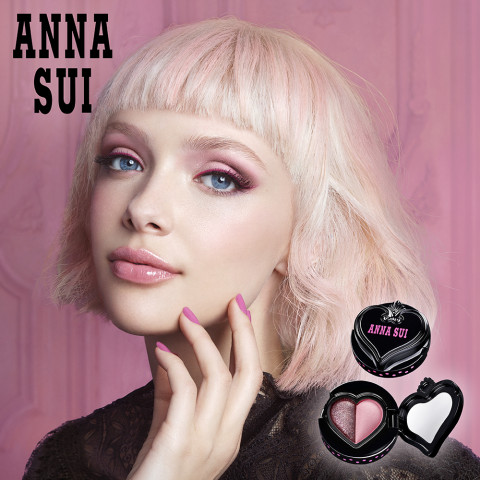 안나수이가 선보이는 2021 스프링 컬렉션 수이블랙 아이컬러 한정판