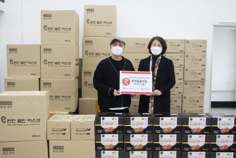 왼쪽부터 BB엔터테인먼트 조재윤 배우, 한국청소년연맹 황경주 사무총장