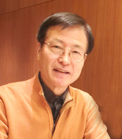 한국방송통신대학교 국어국문학과 총동문회 회장에 당선된 류춘현 시인