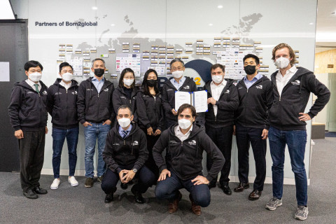 23일 판교 스타트업 캠퍼스에서 열린 한-아르헨티나 벤처캐피털 협의회 출범을 겸한 창립회의 자리에서 관계자들이 기념 촬영을 하고 있다