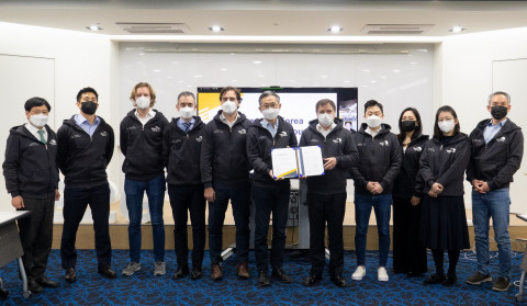 23일 판교 스타트업 캠퍼스에서 열린 한-아르헨티나 벤처캐피털 협의회 출범을 겸한 창립회의 자리에서 관계자들이 기념 촬영을 하고 있다