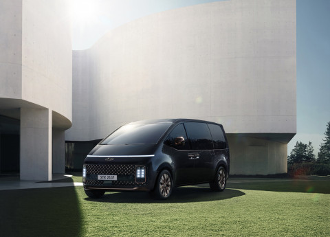 현대자동차가 출시한 스타리아 7인승 외관