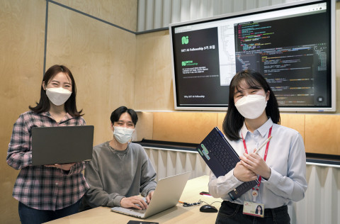 SK텔레콤은 대학생 AI 인재들의 성장을 후원하는 ‘SKT AI 펠로우십’ 3기에 참가할 개발자들을 모집한다
