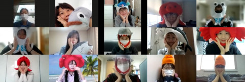 해양생물 모자를 쓰고 발대식에 참가한 마빅 서포터즈 일동