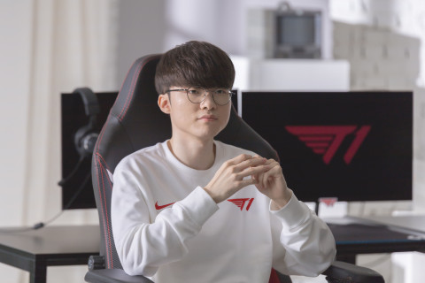 LoL 클래스를 진행하고 있는 페이커
